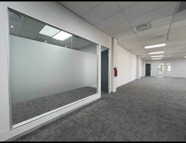 330M² OFFICE TO LET IN RIVONIA